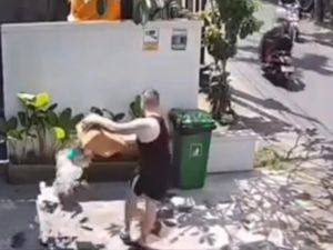Viral Bule Buang Sampah di Depan Vila Munggu Bali Berujung Dihukum Nyapu