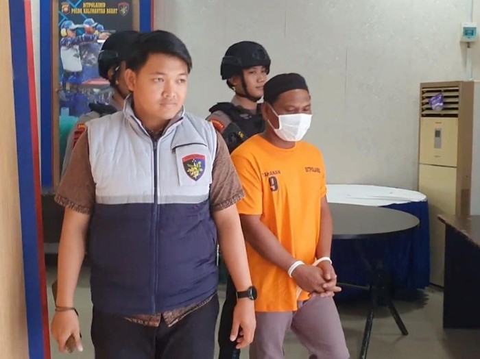 Seorang nelayan ditangkap gegara menangkap ikan pakai peledak