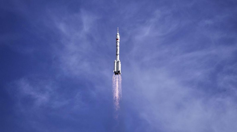 China's Long March 2F rocket, carrying three astronauts for the Shenzhou 20 manned space mission, lifts off for a space station, at the Jiuquan Satellite Launch Center in Jiuquan, northwestern China, Thursday, April 24, 2025. (AP Photo/Andy Wong)