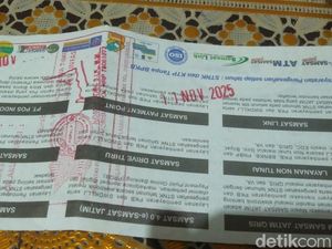 Warga Surabaya Sambat Cuma Dapat Stempel Usai Perpanjang STNK 5 Tahunan