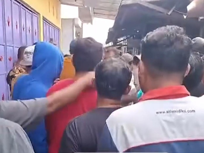 Viral terduga maling di Nganjuk dimassa