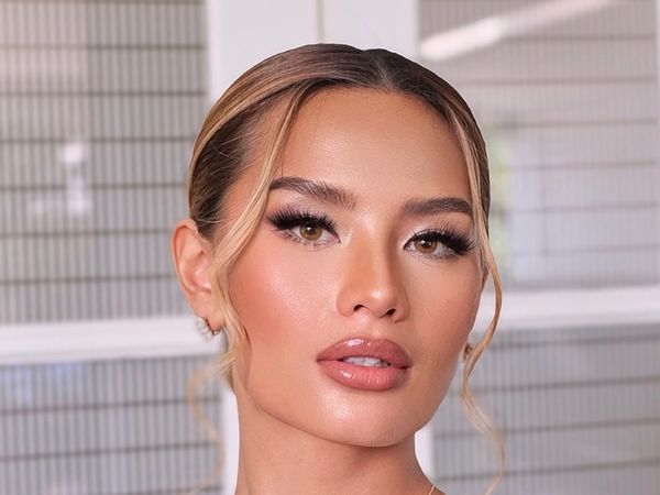 7 Gaya Eksotis Zahwa Massaid Dengan Riasan Soft Glam di 7 Bulanan Aaliyah
