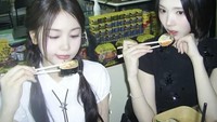 Momen makan Carmen juga pernah dibagikan ketika bersama Jiwoo. Saat itu, mereka tengah beristirahat syuting. Foto: Instagram