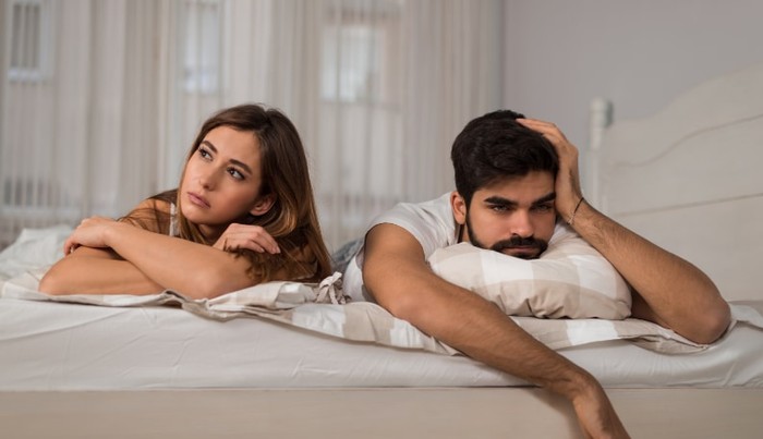 Duh! Pria Ini Langsung ’Ilfeel’ Lihat Kekasih Makan Hati Ayam