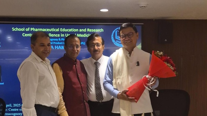 Taruna Ikrar Beri Kuliah di Jamia Hamdard University India, Dorong Kolaborasi Global