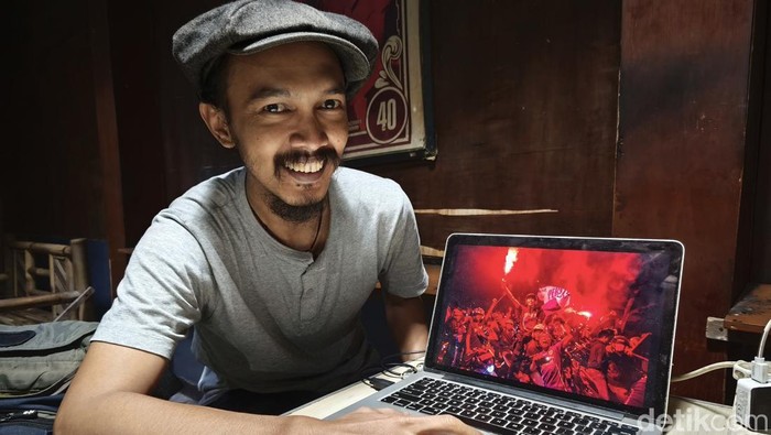Khairizal Maris, pemenang Open Competition Sony World Photography Award 2025 kategori Street Photography.