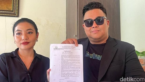 Kuasa Hukum AY (29) Ardik Putra Pratama Sudibyo ditemui awak media di Solo, Sabtu (26/4/2025)