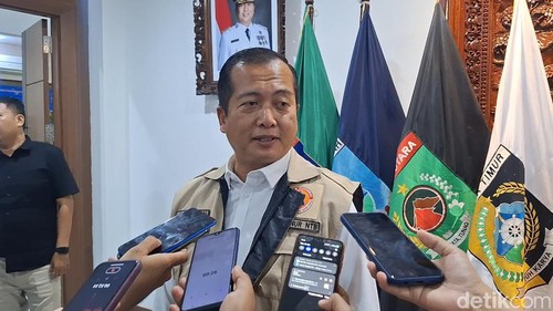 Gubernur NTB Lalu Iqbal diwawanarai wartawan di Mataram, Sabtu (26/4/2025).