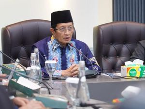 Menag Minta Petugas Fokus Layani Jemaah, Tidak Pentingkan Ibadah Personal