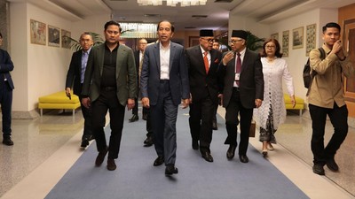 Potret Jokowi Utusan Prabowo Tiba di Roma Jelang Pemakaman Paus