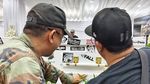 Inilah Penampakan Peti Jenazah Ricky Seringai Dipenuhi Stiker Band