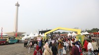 Lebaran Betawi 2025 mengusung tema Menyongsong 5 Abad Jakarta Memperkuat Kearifan Lokal Betawi, diadakan sebagai bentuk pelestarian Budaya Betawi.
