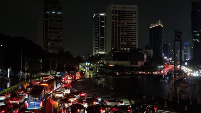 Suasana earth hour di Bundaran HI Jakarta, 26 April 2025 (Taufik/detikcom)