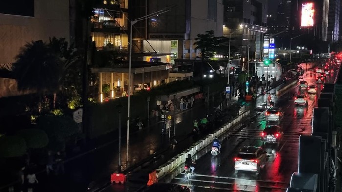 Suasana earth hour di Bundaran HI, Jakarta (Foto: Taufik/detikcom)