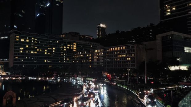 Suasana earth hour di Bundaran HI Jakarta, 26 April 2025 (Taufik/detikcom)