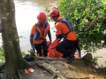 Perahu Bawa Sekeluarga Tenggelam di Ketapang, Anak Hilang-Bibi Tewas