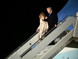Video Donald Trump Tiba di Italia untuk Hadiri Pemakaman Paus Fransiskus