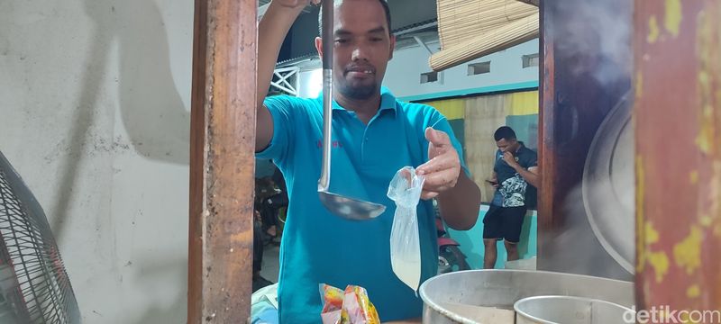 Bakso Pak Gareng di Pulau Tidung