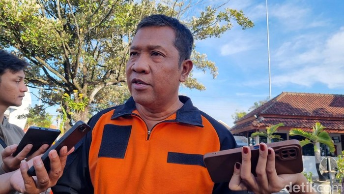 Kepala Pelaksana BPBD Bantul, Agus Yuli Herwanta saat memberikan keterangan di Bantul, Minggu, (27/4/2025).