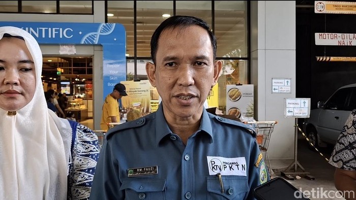 Kabid Perlindungan Konsumen dan Tertib Niaga Disdag Sumsel RM Fauzi