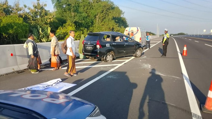 Kecelakaan di Tol Nganjuk.