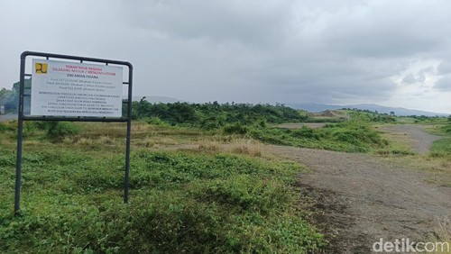 Lokasi groundbreaking Jalan Tol Gilimnauk-Mengwi yang berlokasi di Desa Pekutatan, Kabupaten Jembrana, Bali, Sabtu (8/3/2025). (I Putu Adi Budiastrawan/detikBali)