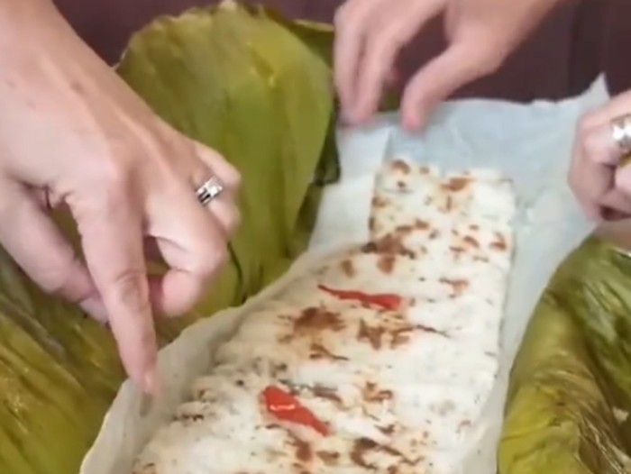 bule terpana lihat nasi liwet