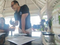 Kala Anak-anak Antusias Belajar Melukis Tradisi Gaya Batuan