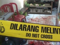 Pria Tua Tergeletak Bersimbah Darah di Warungnya, Diduga Dibacok Cucu