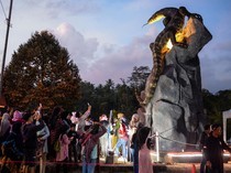 Viral Patung Biawak di Wonosobo Membawa Berkah