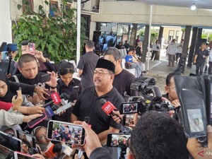 Rano Karno Melayat ke Rumah Duka Bunda Iffet: Kakek Bimbim Eks Gubernur DKI