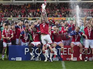 Wrexham si Pengukir Rekor Promosi Langsung Bidik Premier League