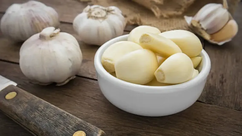 5 Makanan Ini Sebaiknya Tidak Dimakan di Dalam Pesawat