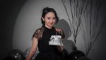 Senyuman Ayu Puspa Bikin Heboh dan Viral Gegara Tren Kim Seon Ho