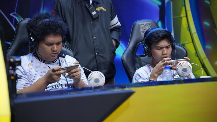 Pekan pertama babak knockout stage FFWS SEA 2025 Spring sudah selesai. Tim asal Thailand, Buriram United Esports, berhasil mendominasi pertandingan dan menduduki puncak klasemen.
