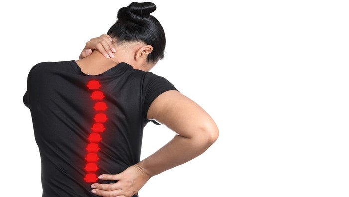 Bisa Terjadi Saat Usia Dewasa, Bagaimana Cara Menangani Skoliosis?