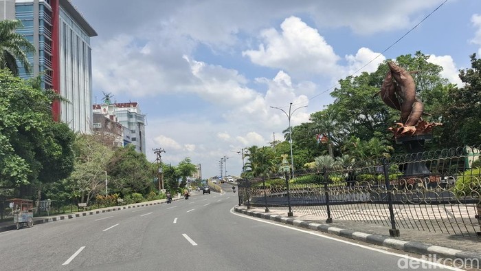 Jalanan Pekanbaru terlihat rapi dan bersih