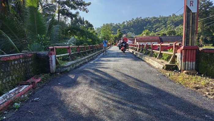 Jembatan bolong di Pandeglang kini mulus (dok. Istimewa)