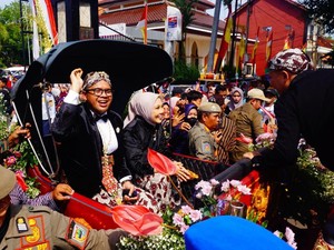 18 Gunungan-Sawuran Koin Meriahkan Kirab Budaya HUT ke-59 Kabupaten Batang