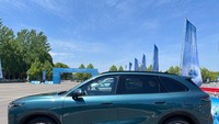 Untuk dimensinya, Lepas L8 memiliki panjang 4.688 mm, lebar 1.860 mm, tinggi 1.695 mm, dan wheelbase atau jarak sumbu roda 2.800 mm. Foto: Luthfi Anshori/detikOto
