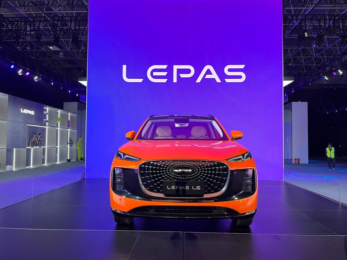 Lepas targetkan jual 500 ribu unit mobil per tahun
