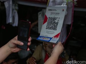 67 Juta Warga RI Pakai QRIS, Uang Tunai Mulai Ditinggalkan?