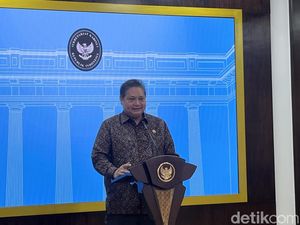 Beredar Kabar Sepeda Motor & Batu Bara Kena Cukai, Ini Kata Airlangga