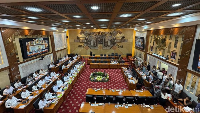Menteri Pelindungan Pekerja Migran Indonesia (P2MI) atau Kepala Badan Pelindungan Pekerja Migran Indonesia (BP2MI) Abdul Kadir Karding