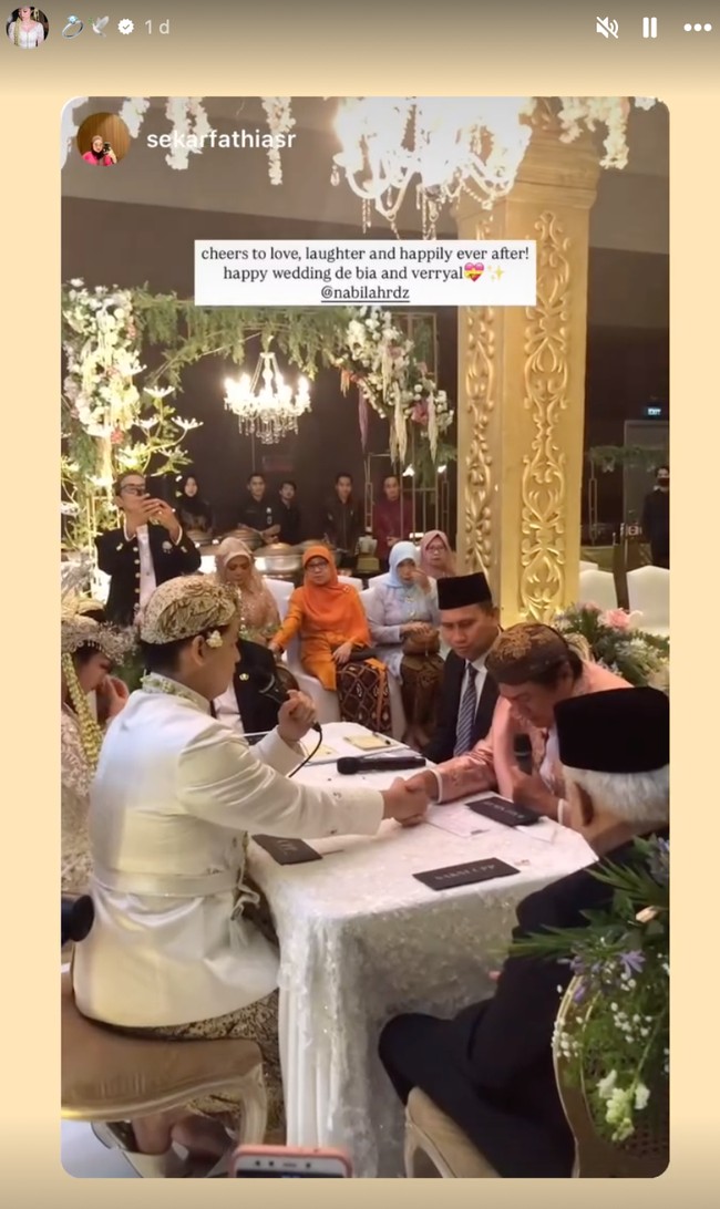 Akad nikah berlangsung dengan lancar dan sakral. Willy Dozan sendiri yang menjadi wali untuk menikahkan putrinya. Foto: Instagram/@nabilahrdz