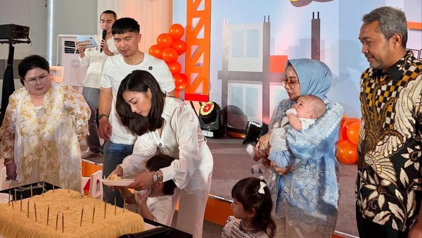Nikita Willy Gelar Sunatan Massal dalam Rangka Ultah ke-3 Anak Pertama