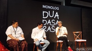 Reza Rahadian Rencana Buat Monolog Dua Dasarasa di Akhir Tahun
