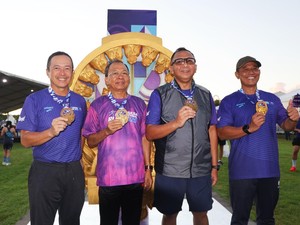 Momen Gubernur Koster Jajal Rute Lari 5 Km di Ajang AIR 2025 Nusa Dua