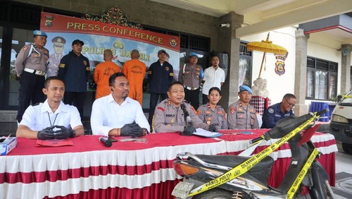 Pengungkapan kasus pencurian kendaraan bermotor di Polres Bangli, Senin (28/4/2025).