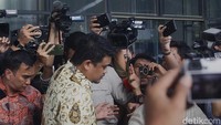 Bobby mengaku membahas pencegahan korupsi hingga penegakan hukum.